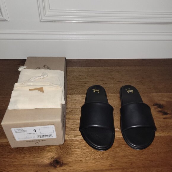 Beeks Puffbird Sandal - Picture 1 of 2